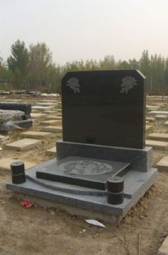 點(diǎn)擊查看詳細(xì)信息<br>標(biāo)題：石墓碑 閱讀次數(shù)：2167